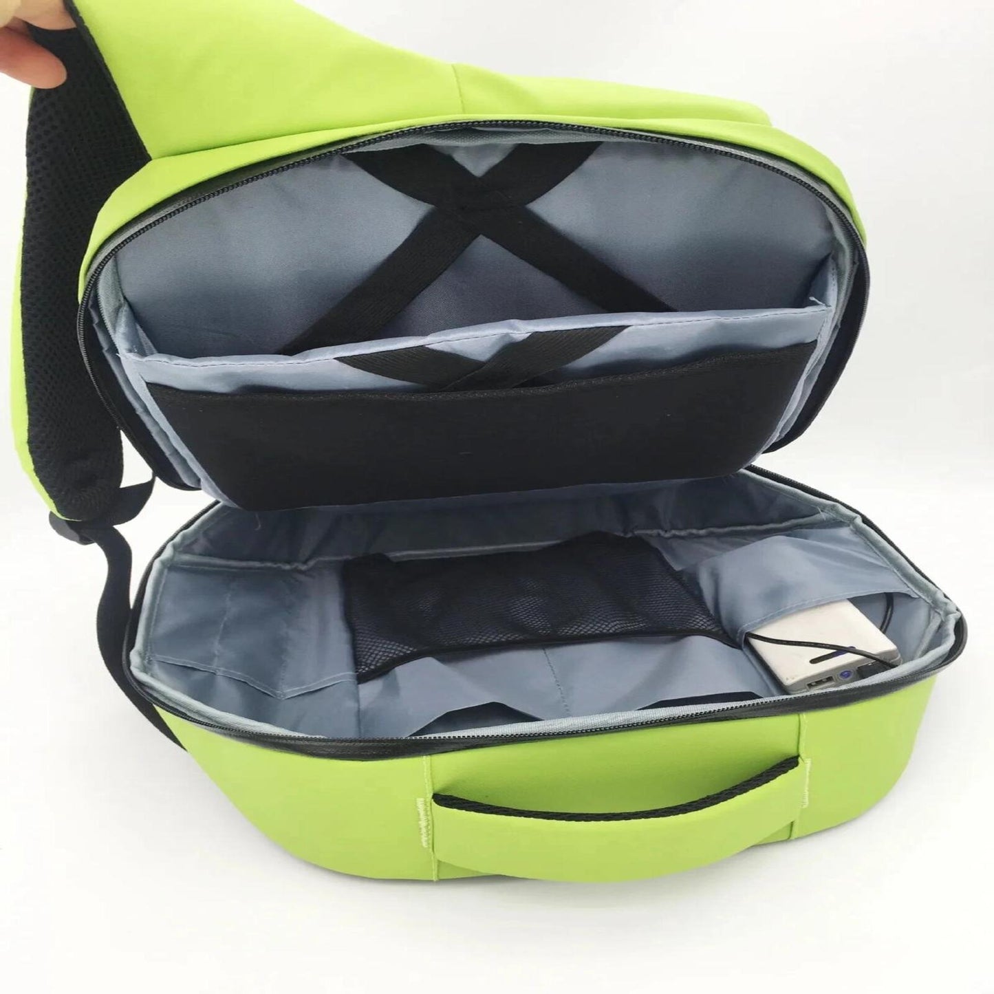 Vodootporni ruksak s pametnim LED zaslonom
